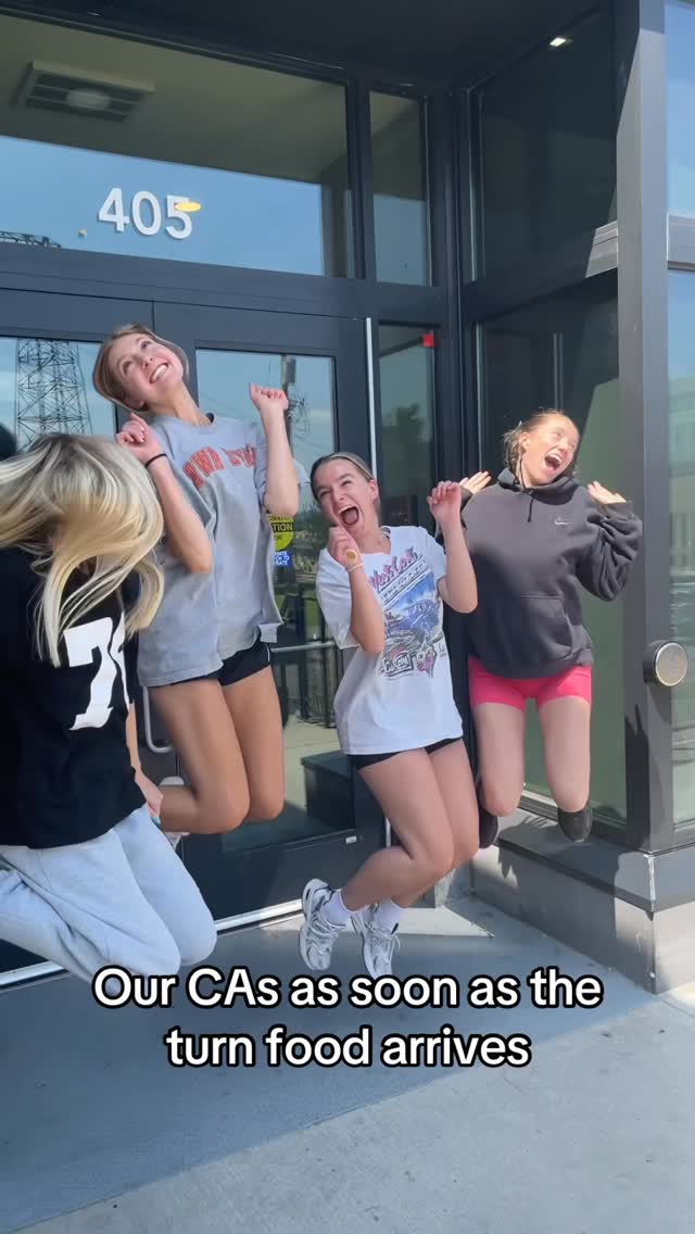 Who wouldn't be excited about free food?! \ud83d\ude06 This could be you! \ud83c\udf54\ud83c\udf55 After move-in, don't forget to check your move in packets for exclusive coupons to local spots around your new home! \ud83c\udfe1\u2728\n\n 