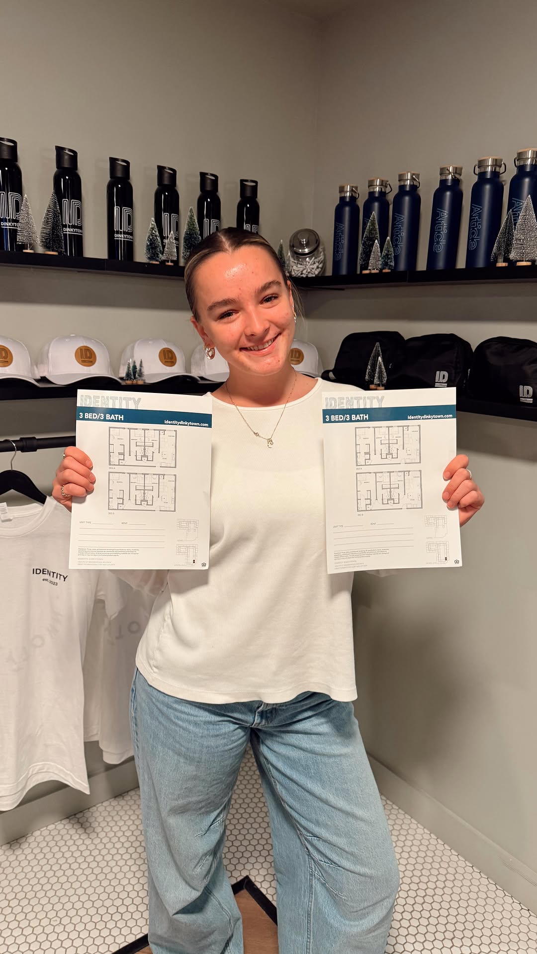 She's been training for this\u2026 with Entrata. \n\nLooking to take a tour over winter break with Annika? Call the office at 612-778-9984 to schedule today! \n\n\u2744\ufe0f\ud83e\udde3\u2603\ufe0f\u26f7\ufe0f\ud83c\udf84\u2728