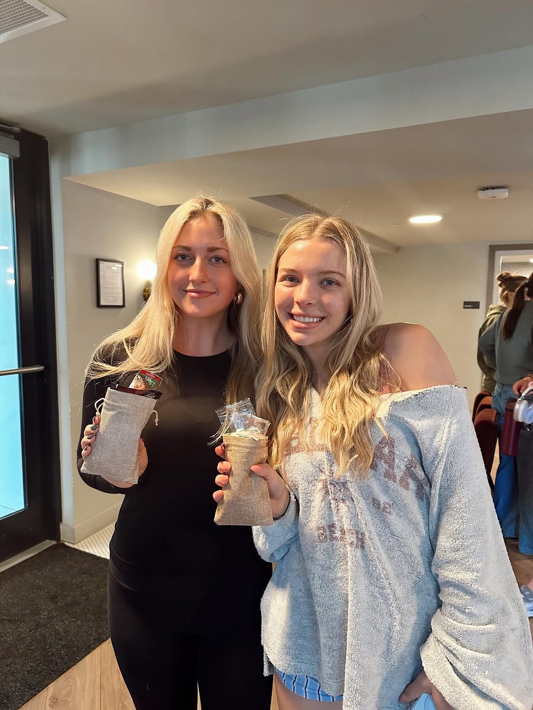 Thanks to everyone for joining us for some warm hot coco and goodie bags! We enjoyed seeing all of our amazing residents \ud83d\ude4c Look out for some upcoming events in the next couple days!\u2744\ufe0f\ud83e\udd2d 